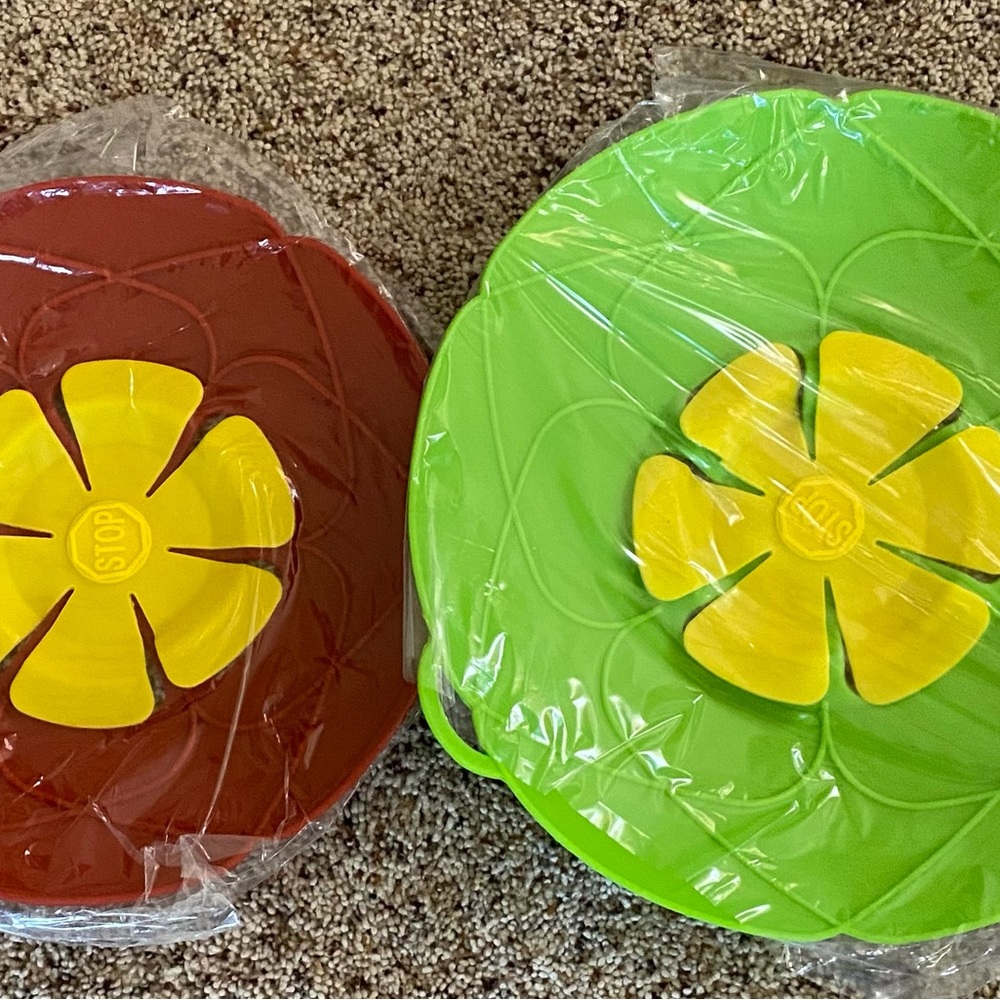 2 SPILL STOPPERS New